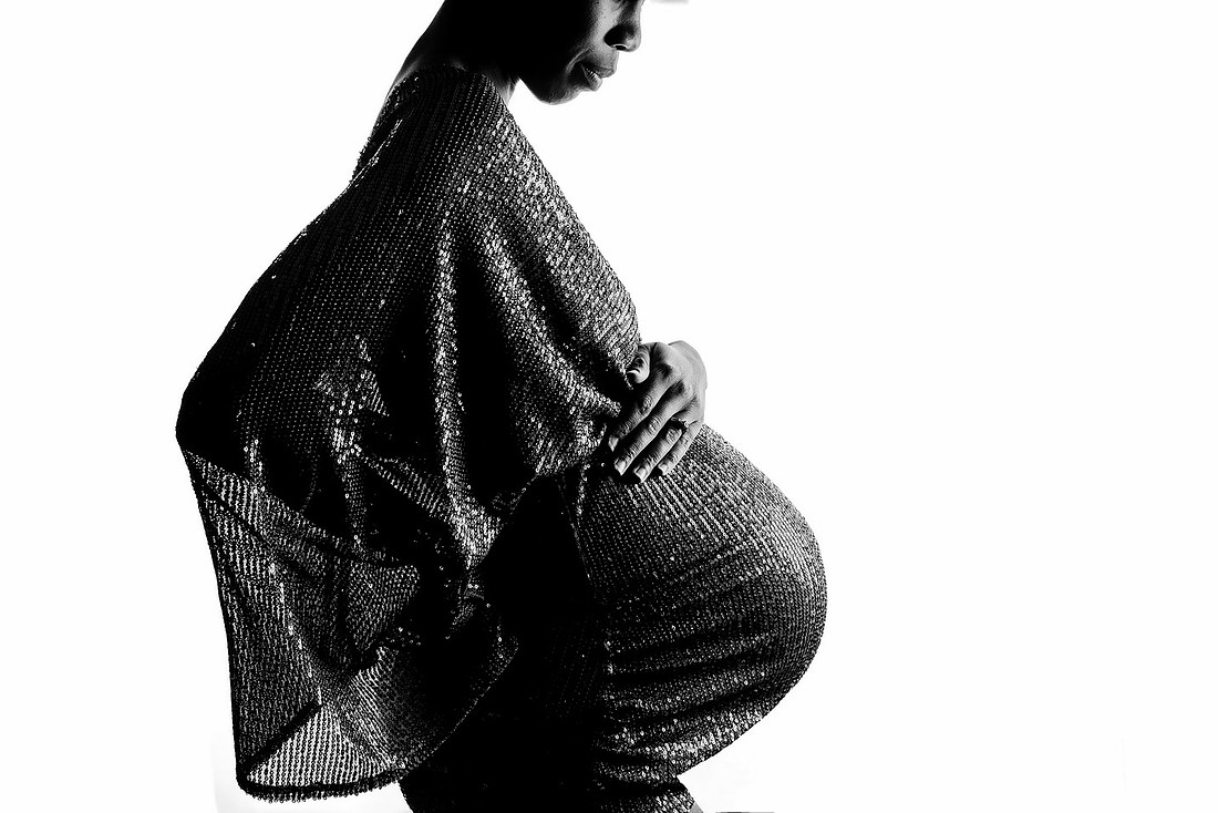 Chicago Maternity Photographer Alina Renert
