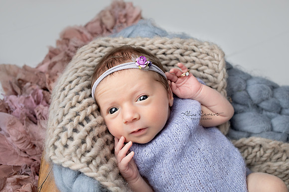 Chicago Twin Newborn Photographer Alina Renert - Winny & MJ-103 copy