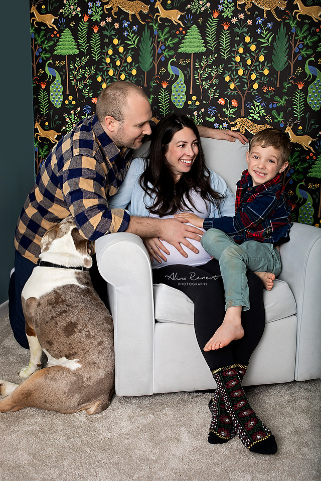 In-Home-Lifestyle-Maternity-Session-Chicago Photographer Alina Renert 