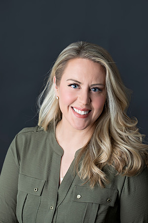 Chicago Headshots with Alina Renert Photography - Flynn -10 (EDIT)