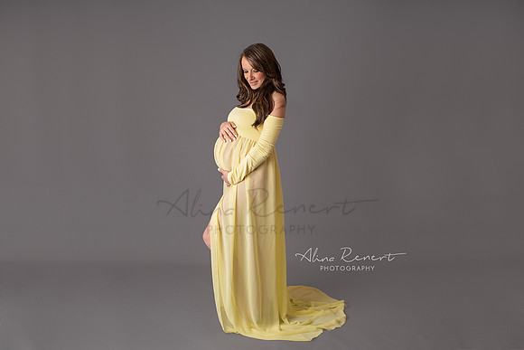 Chicago Studio Maternity Session - Alina Renert Photography-2-2 copy