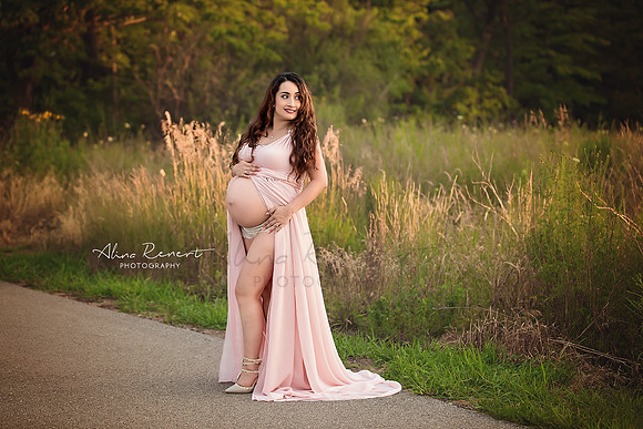Chicago Outdoor Maternity Session (Sonia) - Alina Renert Photography-50 - Copy copy