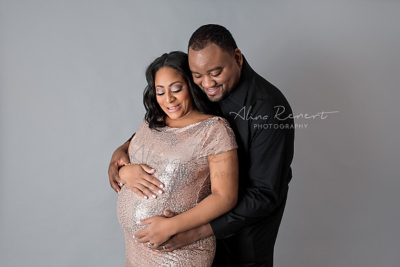 Chicago Studio Maternity Photographer - Vee- Alina Renert Photography-5 copy