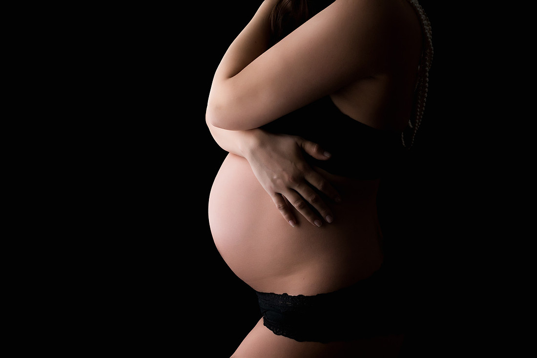 Maternity Photographer - Chicago, IL