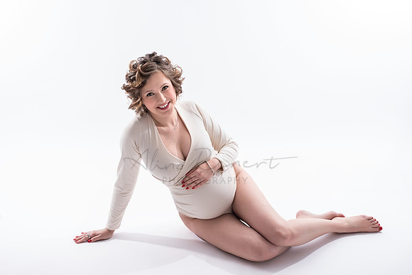 Pregnancy Studio Session Chicago Photographer - Alina Renert - Natasha_