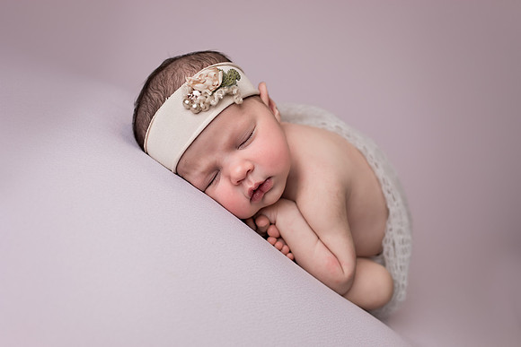Chicago Baby Newborn Session  - Alina Renert Photography