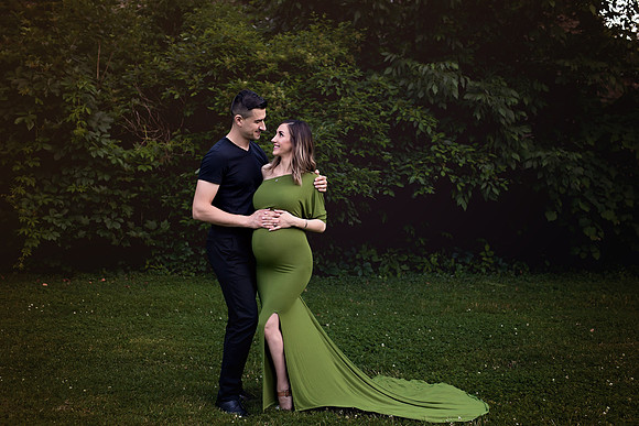 Chicago Outdoor Summer Maternity Session  - Alina Renert Photography