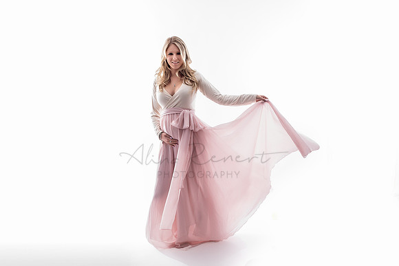 Pregnancy Studio Session Chicago Photographer - Alina Renert - Lyuba-5