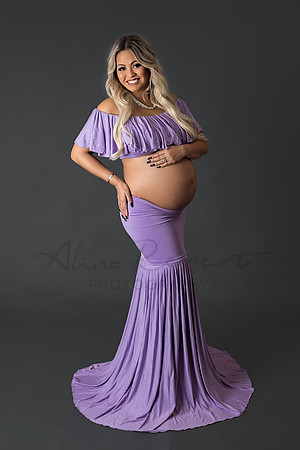 Chicago Studio Maternity Photographer - Alina Renert - Francesca-1