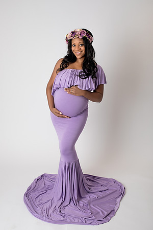 Chicago Studio Maternity Photographer Alina Renert
