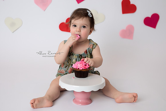 Chicago Studio Baby Cake Smash Photographer Alina Renert - Avital-55 copy