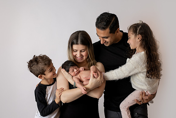 Chicago Studio Newborn Family Photographer Alina Renert - Zac-14 copy