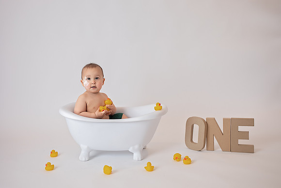 First Birthday Cake Smash Session with Chicago Photographer Alina Renert Photography - William-64 copy