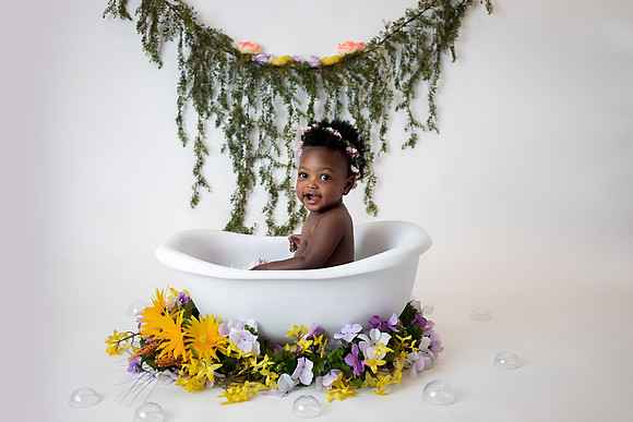 Chicago Baby Milk Bath Session with Photographer Alina Renert - Eden-3