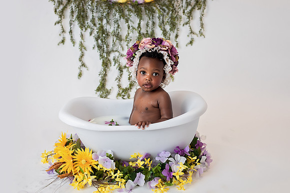 Chicago Baby Milk Bath Session with Photographer Alina Renert - Eden-37
