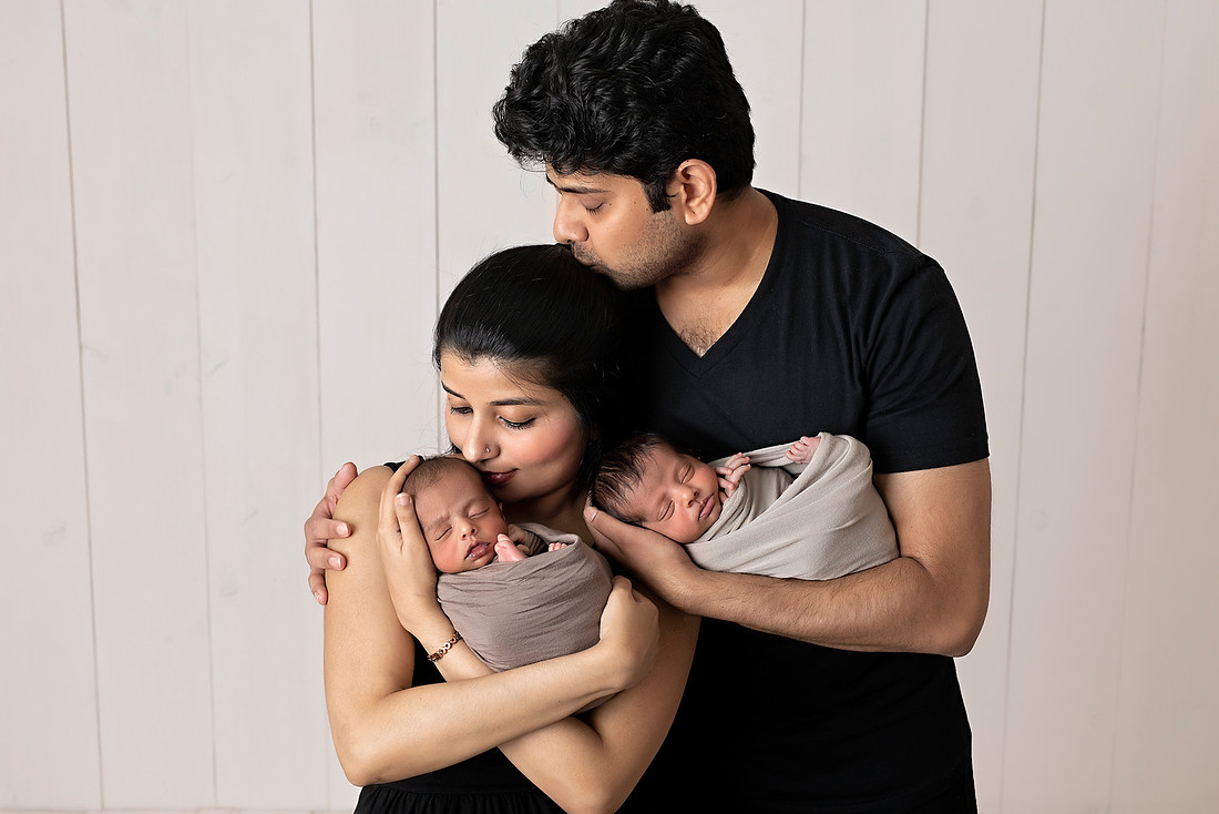 Chicago Twin Newborn Photographer Alina Renert - Ved & Dev-55