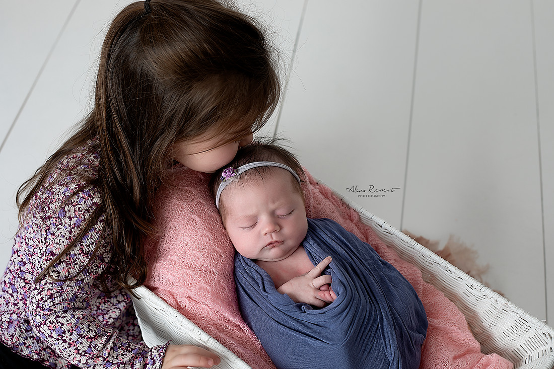 Chicago Newborn Photographer Alina Renert - Daniella-95 copy