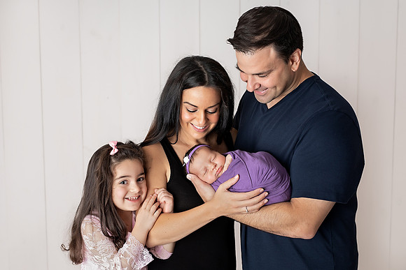 Chicago Newborn Family Photographer Alina Renet - Gianna-32