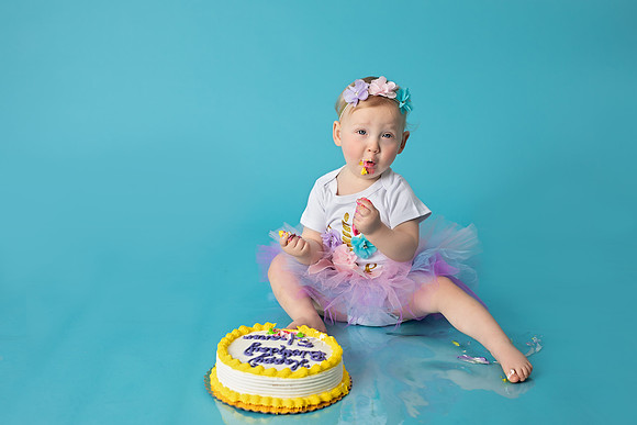 Chicago Cake Smash Photographer Alina Renert - Eleanor-101